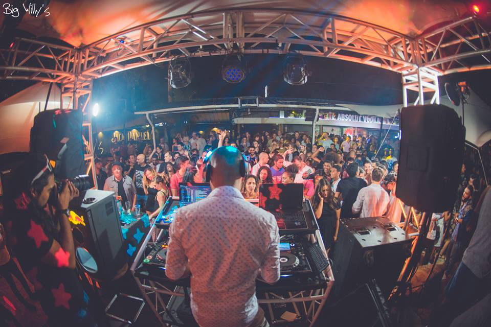 Big-Willy's---Nightclub