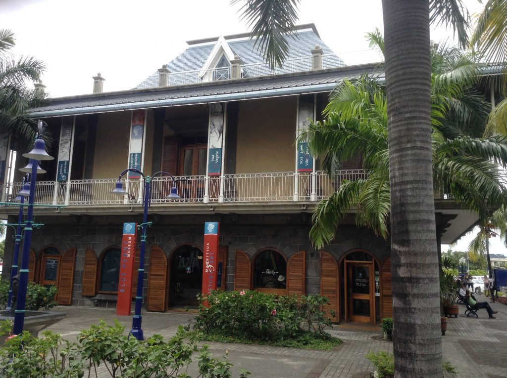 Blue Penny Front View - île maurice patrimoine culture histoire mauricienne - live in mauritius