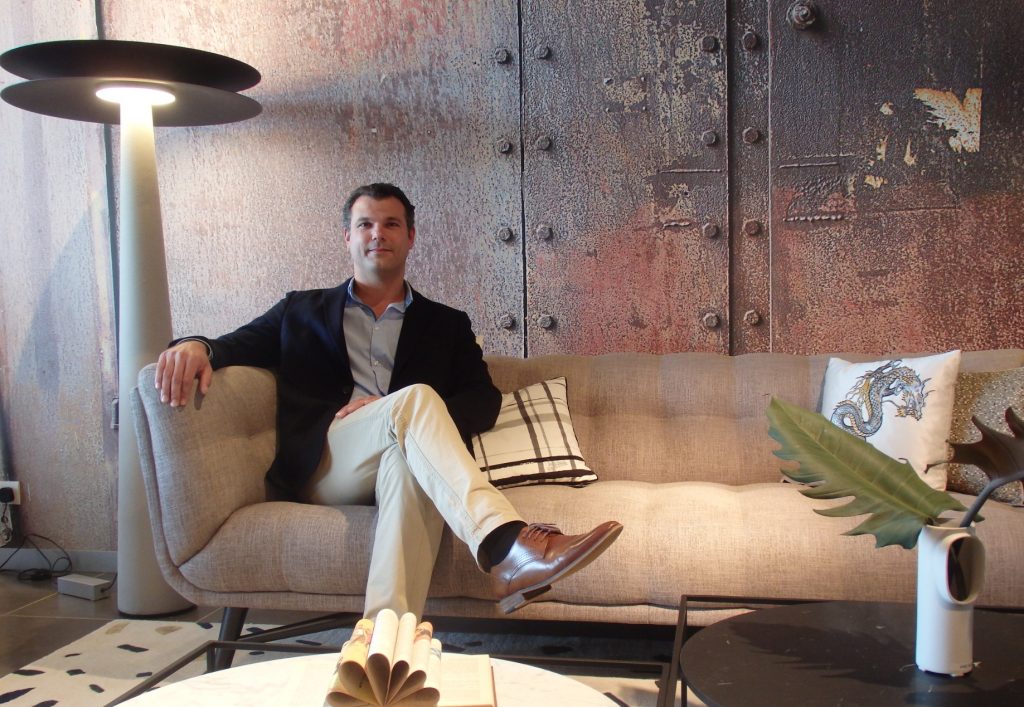 roche bobois mauritius, maxime gonin, meubles maisons, meubles jardin, vivre a maurice, luxurious house in mauritius